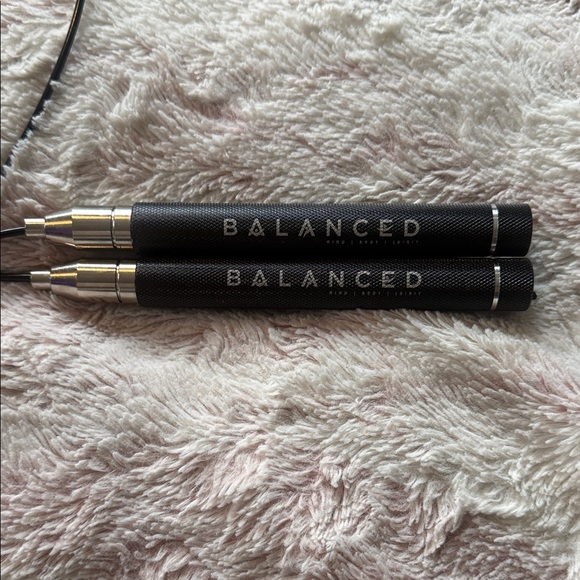 Black Jump Rope - Picture 2 of 2